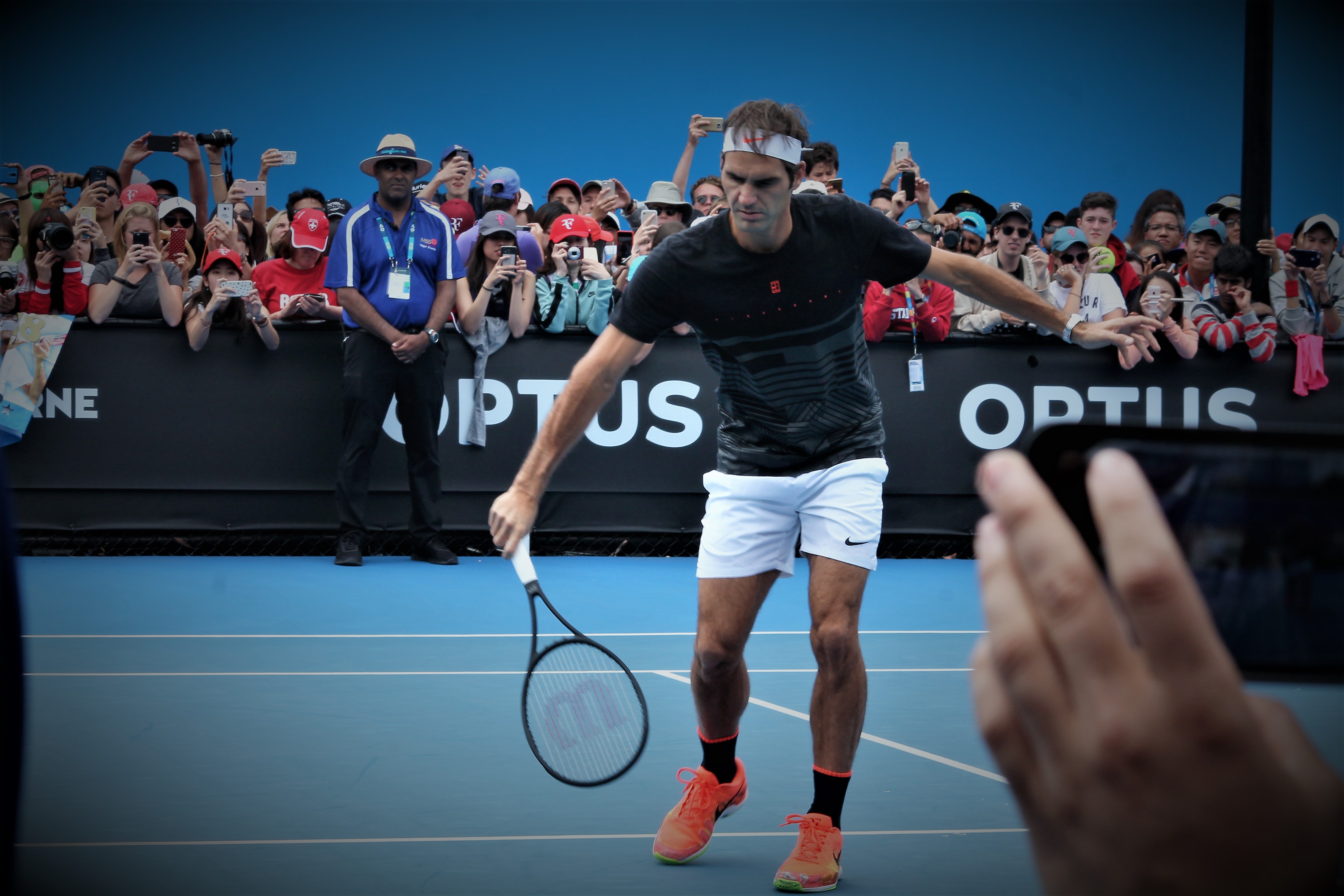 Roger Federer toujours très observé/©SoTennis