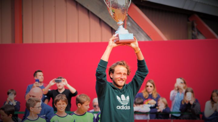 Lucas Pouille retrouve le fil