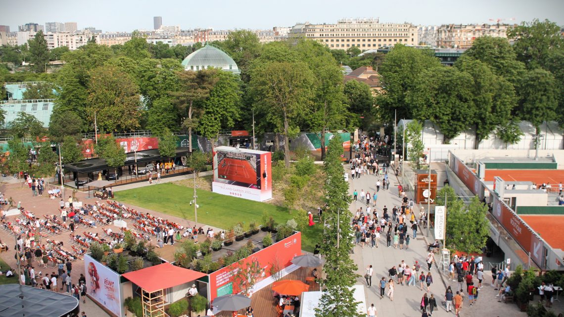 On mange où à Roland-Garros?