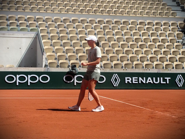 Iga Swiatek : « La WTA, avec ces règles, nous a mis dans une situation assez folle »