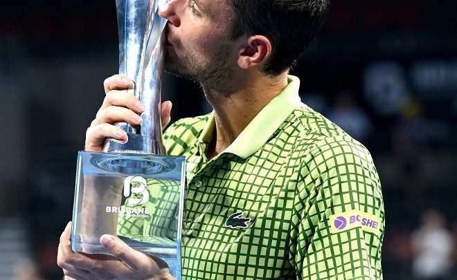 Daniil Medvedev s’impose à Brisbane