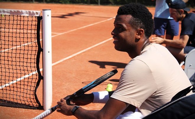 Clap de fin entre Giovanni Mpetshi Perricard et Emmanuel Planque