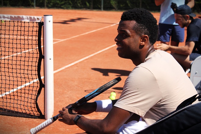 Clap de fin entre Giovanni Mpetshi Perricard et Emmanuel Planque